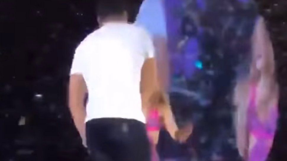 La increíble reacción de Shakira cuando un fan subió al escenario en pleno show