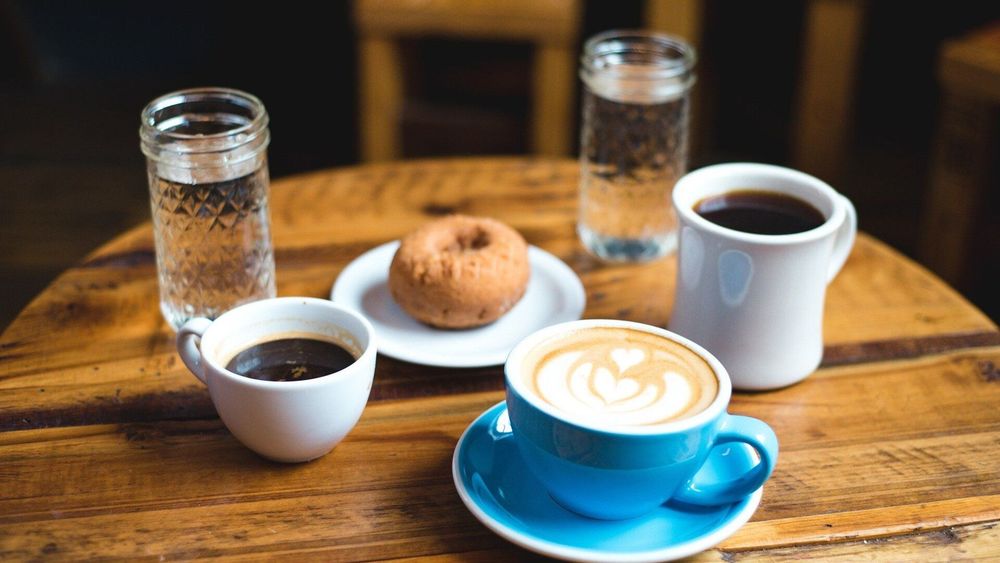 Las 5 bebidas que no hay que consumir con el estómago vacío.&nbsp;
