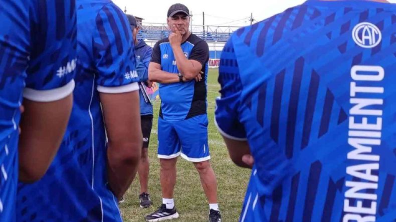 Víctor Nazareno Godoy asumió en Talleres de Perico