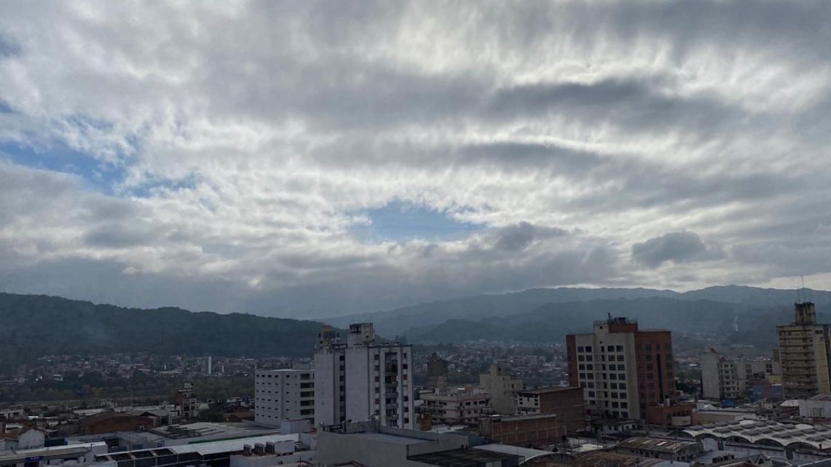 Domingo con cielo nublado en Jujuy y sin alertas