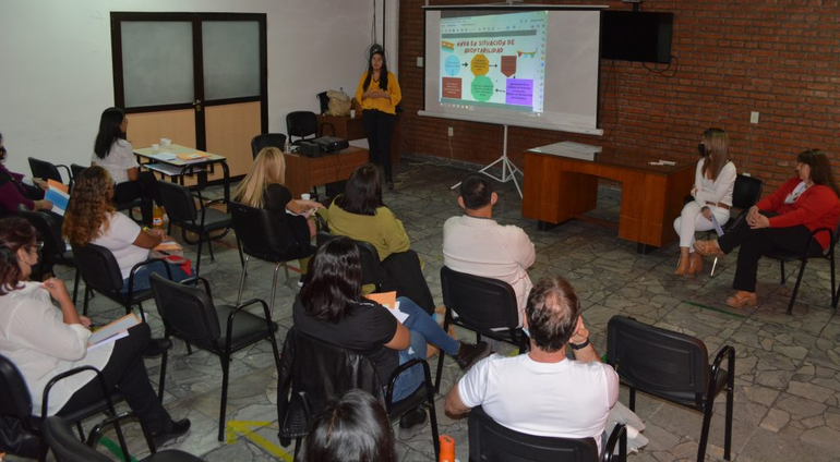 &ldquo;Ser familia por adopci&oacute;n&rdquo;. El registro &uacute;nico de postulantes con fines adoptivos de Jujuy realiza charlas informativas destinadas a personas que desean ahijar ni&ntilde;os, ni&ntilde;as y/o adolescentes.