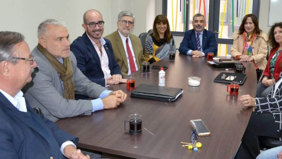 El tribunal de Evaluaciones se reunió con un importante jurista