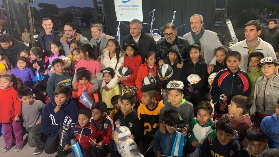 Quedó inaugurado el Polideportivo techado del barrio Punta Diamante