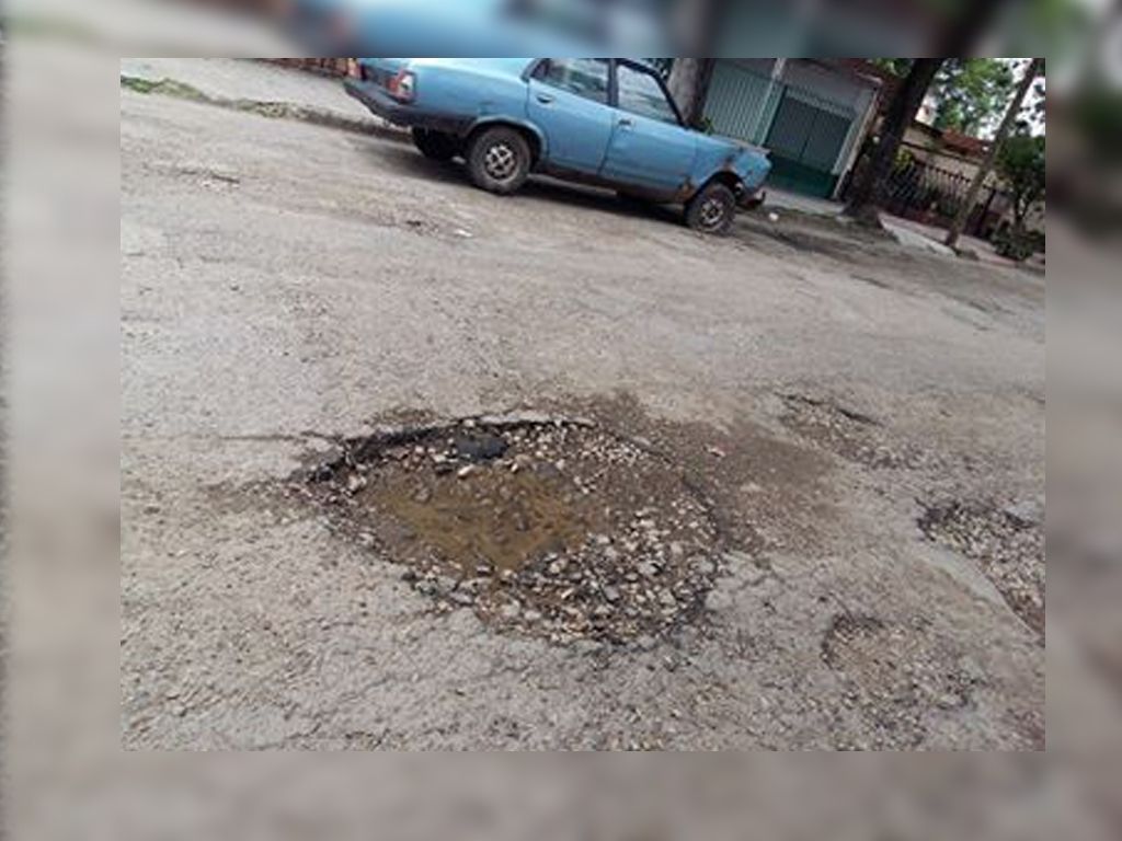 Baches en barrio Santa Rosa