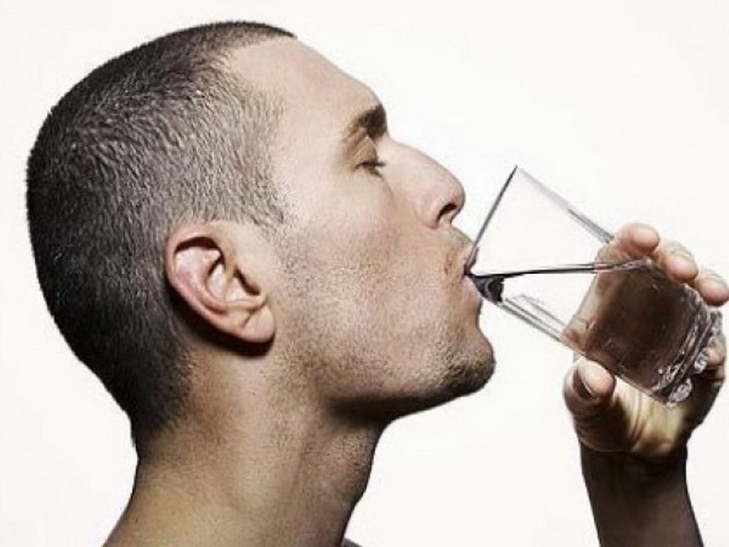 Más agua para beber