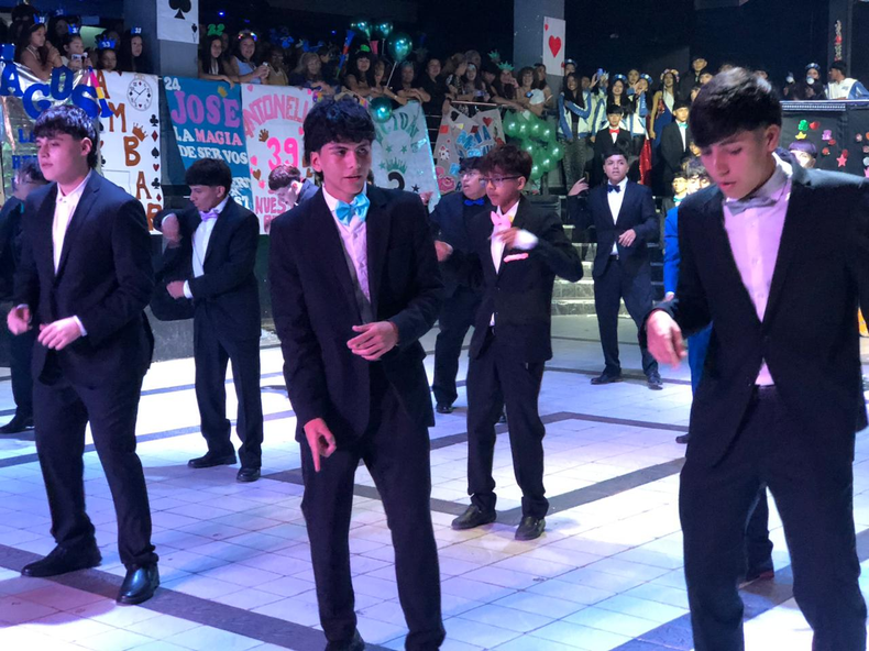 Los pajes fueron protagonistas en la Elección Representante del Huerto 