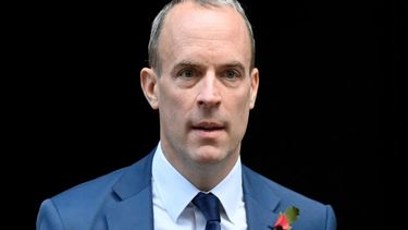 El ministro de Justicia y viceprimer ministro del Reino Unido, Dominic Raab, renunció hoy al gobierno.