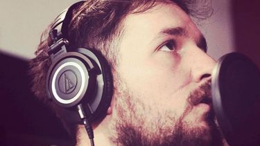 El hijo de Gilda se lanza como cantante.