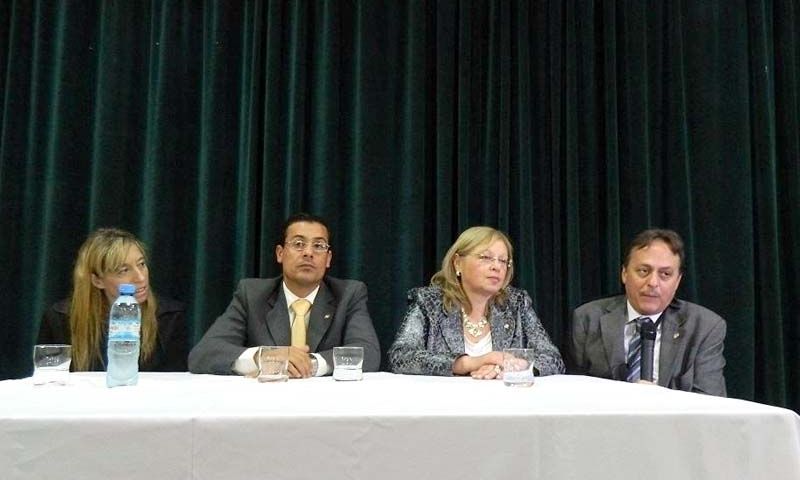 Funcionarios de Desarroll