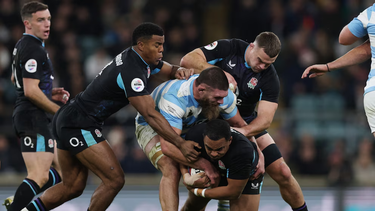 Los Pumas&nbsp;despidieron el año con una actuación que dejó una sensación agridulce frente a un rival que alcanzó las&nbsp;11 victorias consecutivas.