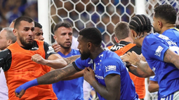 Con 23 expulsados, la final entre Cruzeiro y Atlético Mineiro en Brasil quedó marcada por un escándalo en el fútbol que dio la vuelta al mundo.