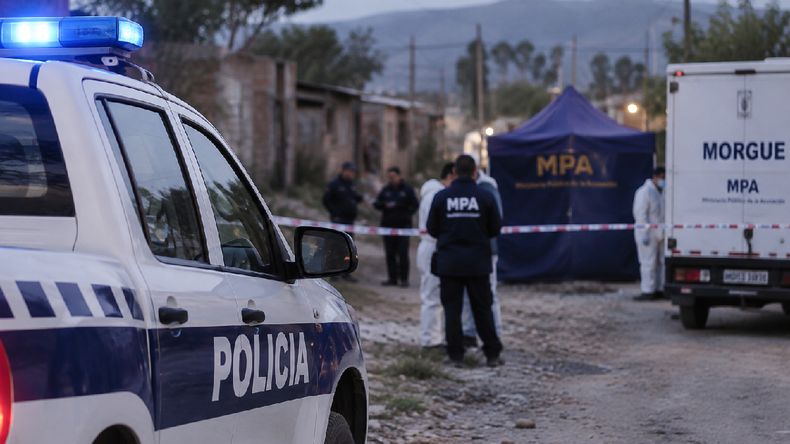 Investigan la muerte de una joven de 23 años en San Salvadorde Jujuy (Foto generada con IA)