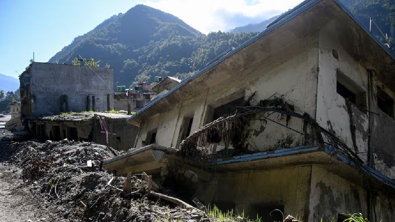  Tragedia en Nepal: una avalancha dejó 4 muertos y 12 desaparecidos   