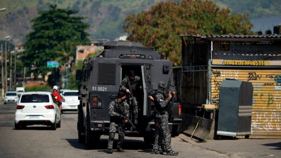 Río de Janeiro: al menos 25 muertos en un enfrentamiento entre la policía y una banda de traficantes.&nbsp;