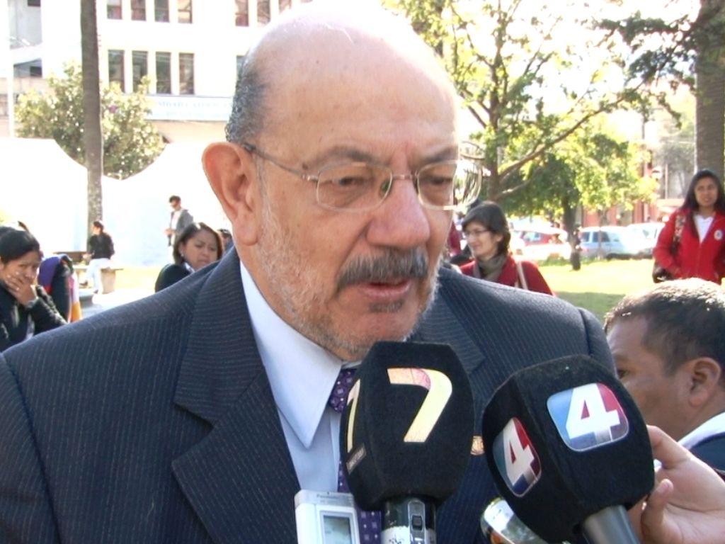 Alberto Matuk - Ministro de Gobierno