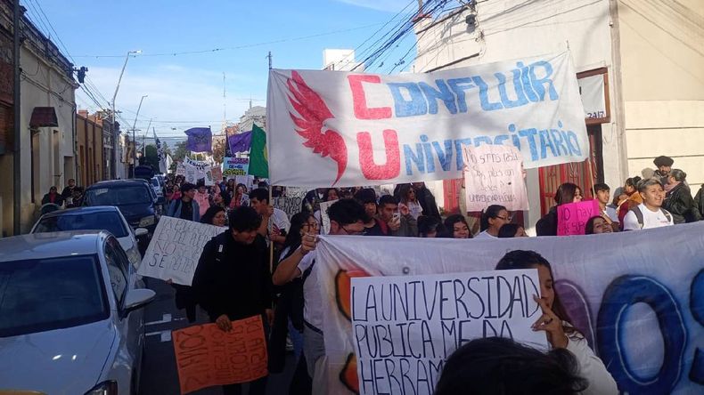 Jujuy se sumó a la Marcha Universitaria Federal