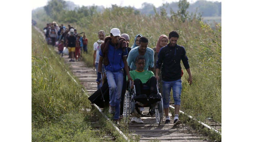 Inmigrantes- vías férreas de Grecia