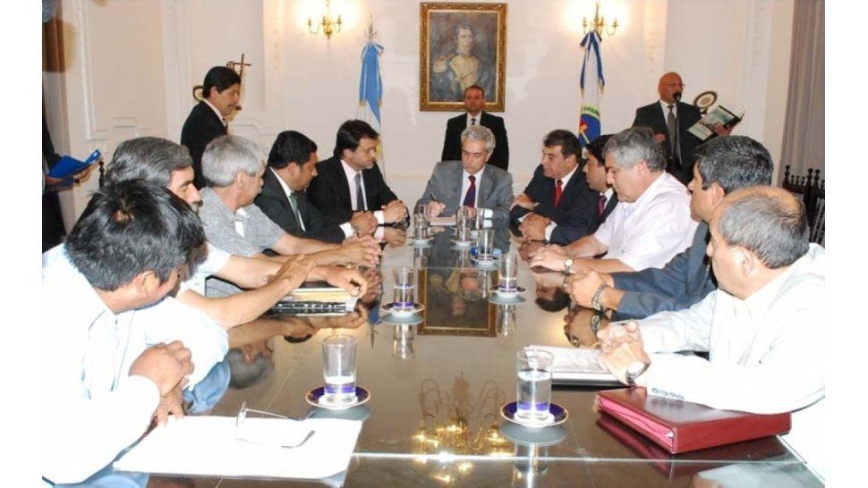 Reunión con intendentes