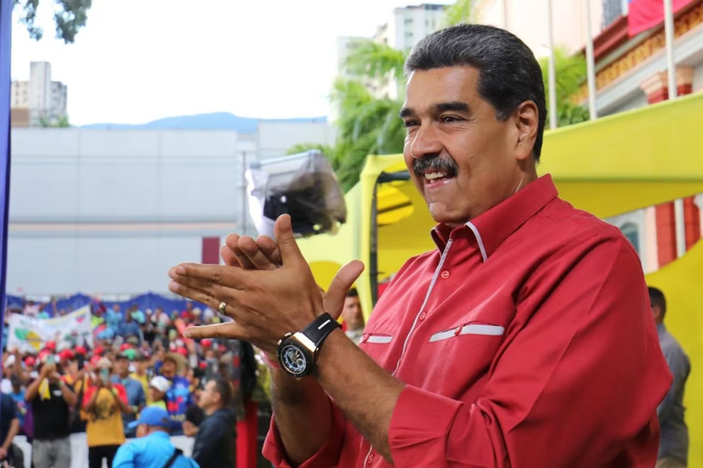 El presidente de Venezuela, Nicolás Maduro, ha vuelto adelantar la Navidad en el país caribeño en un renovado intento de fomentar la economía, una festividad que comenzará el próximo 1 de octubre, en vez del mes de diciembre.