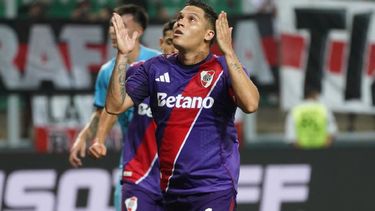 con un gol de juanfer quintero sobre el final, river le gano a bolivar con un gol de juanfer quintero sobre el final, river le gano a bolivar