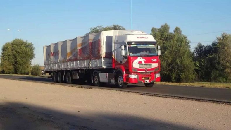 El domingo restringen la circulación de camiones en rutas de Jujuy (Foto ilustrativa)