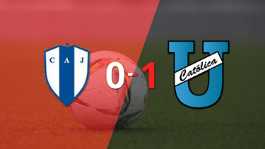 U. Católica (E) ganó 1-0 y se llevó el duelo de ida