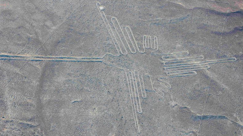Perdió el control de su camión y pasó por las Líneas de Nazca