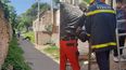 Dramático rescate de un hombre que cayó a un canal
