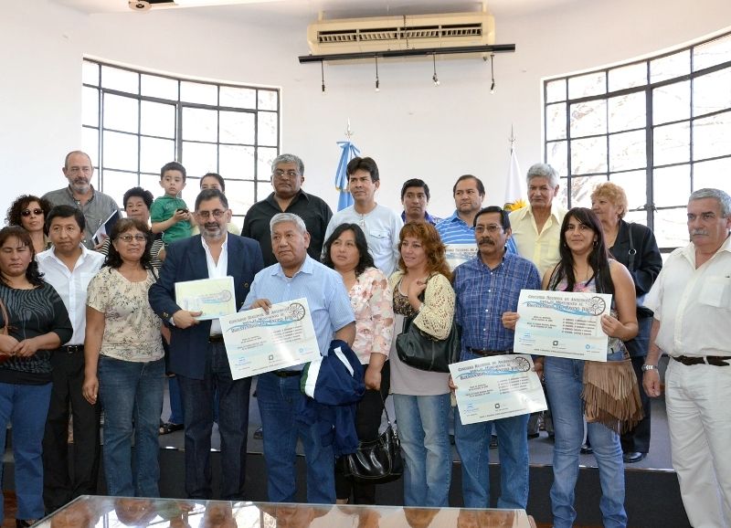 Concurso "Monumento al E