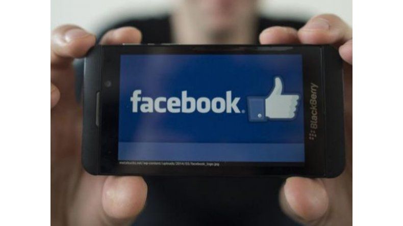 Facebook sufrió paros momentaneos