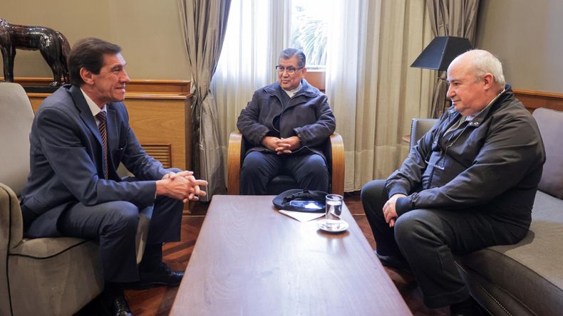 Reunión entre Carlos Sadir, César Fernández y Manuel Alfaro
