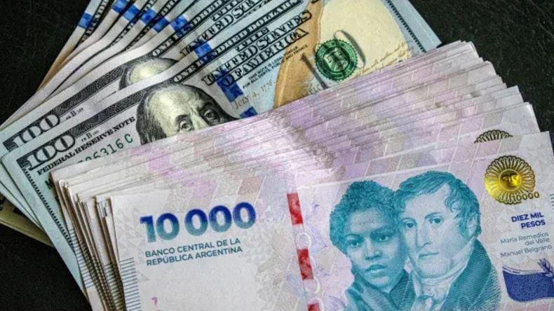Palpalá: le abrieron el auto y se llevaron una suma millonaria entre pesos y dólares - IMAGEN ILUSTRATIVA