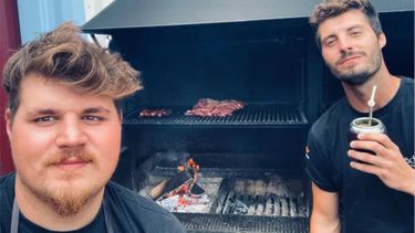 “Empecé en el restaurante Fuego como lavaplatos y mozo; fui haciendo una relación con el dueño y así nació el street food”, comentó Christian Esper.