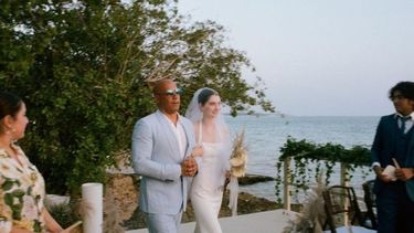 Vin Diesel acompañando al altar a Meadow, la hija de Paul Walker