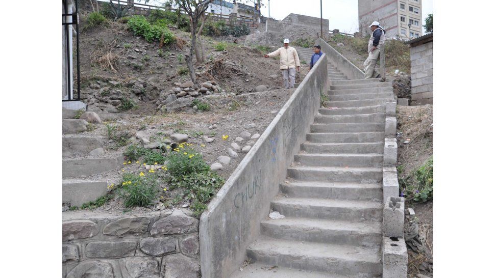Refaccionan la escalera