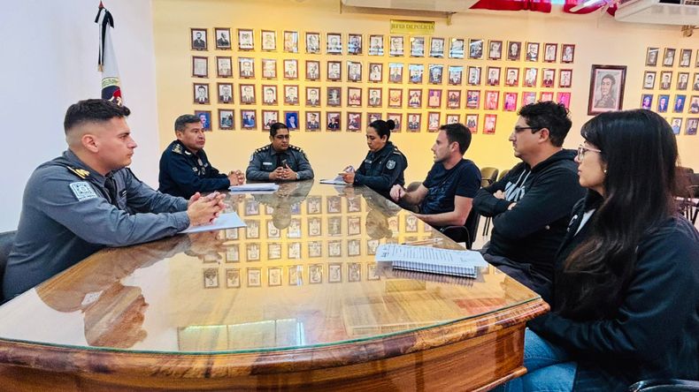 Reunión del Ente Autárquico Permanente (EAP), junto con la Dirección Administrativa Digital y de Operaciones de la Policía