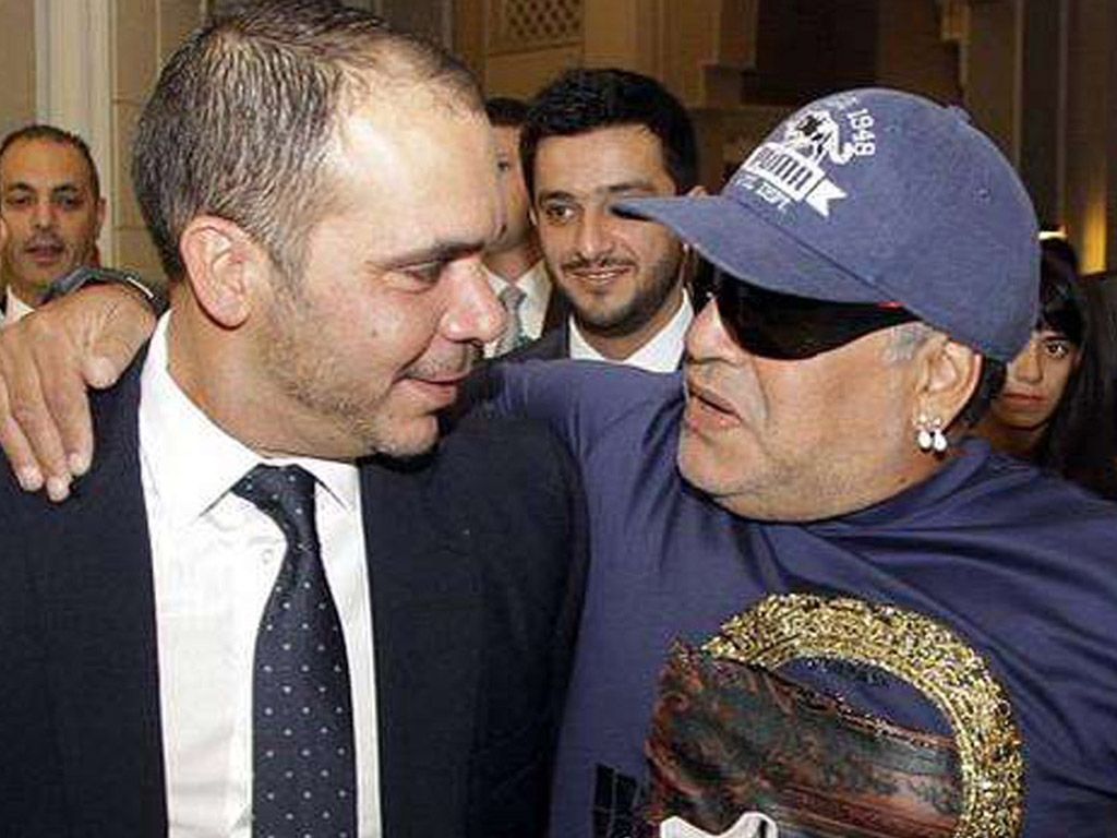 Maradona, contra todos
