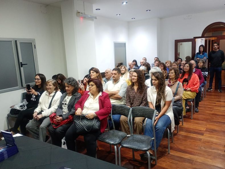Presentaron el libro 
