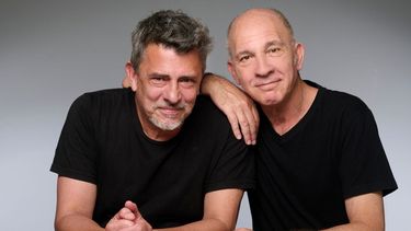 Darío Grandinetti junto al escritor de la obra Javier Daulte