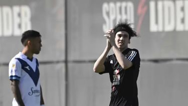 El influencer de 24 años estuvo menos de un minuto en cancha.