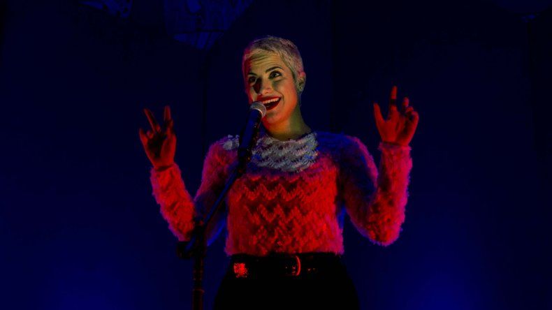 Rocío Manzur presenta el Carnaval de Luces en Purmamarca.