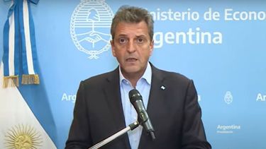 Sergio Massa anunció el congelamiento del precio de los combustibles