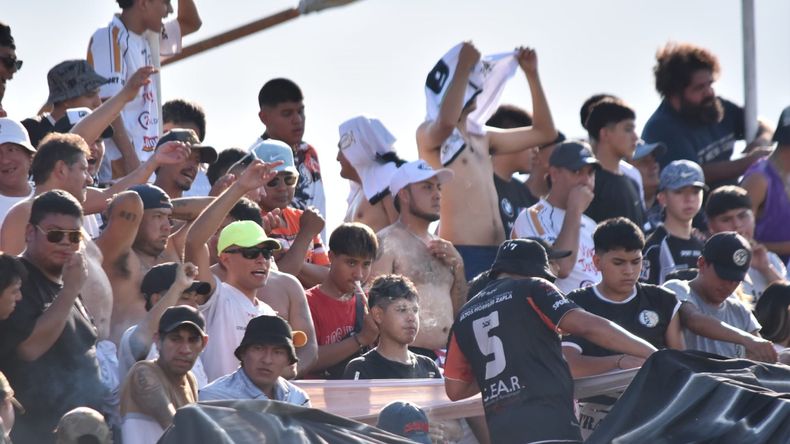 Talleres de Perico con Zapla sin hinchas visitantes ni neutrales (Foto ilustrativa)