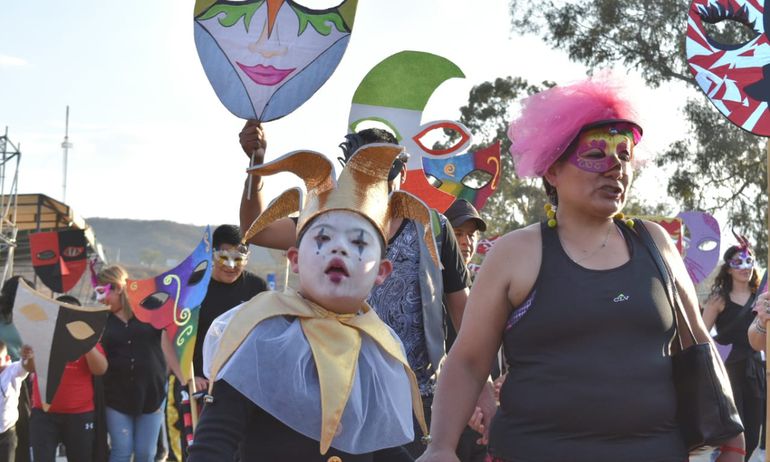 FNE 2024 con el desfile Bienvenida Primavera