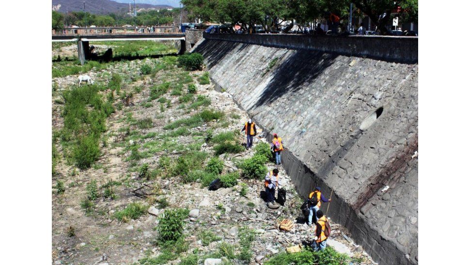 Intensas Tareas De Limpieza En Las Playas Del R O Chico