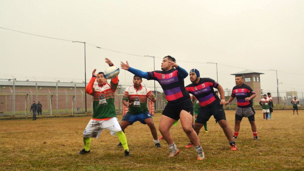 Partido de rugby entre Internos del Penitenciario y Universitarios