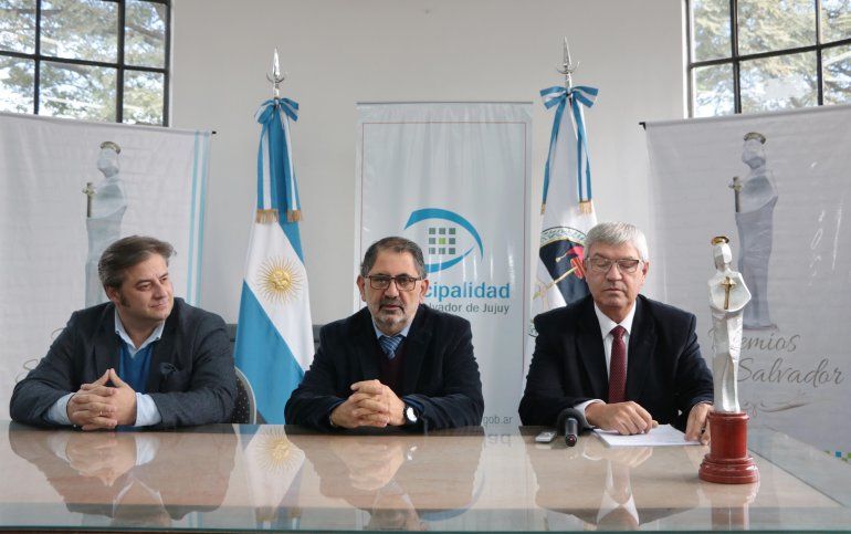conferencia premios san salvador.jpg