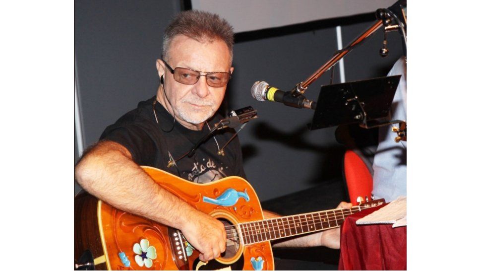 León Gieco