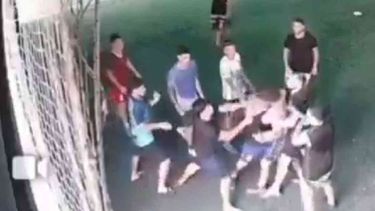 Pelea de un ex Gimnasia de Jujuy en un partido de fútbol 5