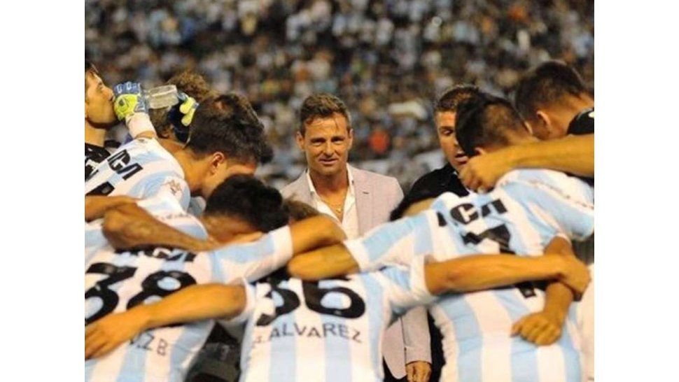 Diego Cocca y el plantel